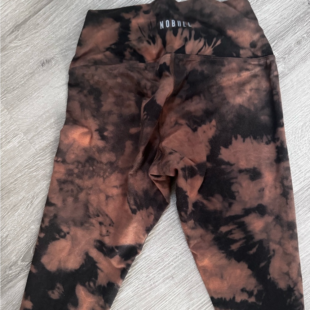 NOBULL Kids Tie-Dye Leggings - Black and Brown